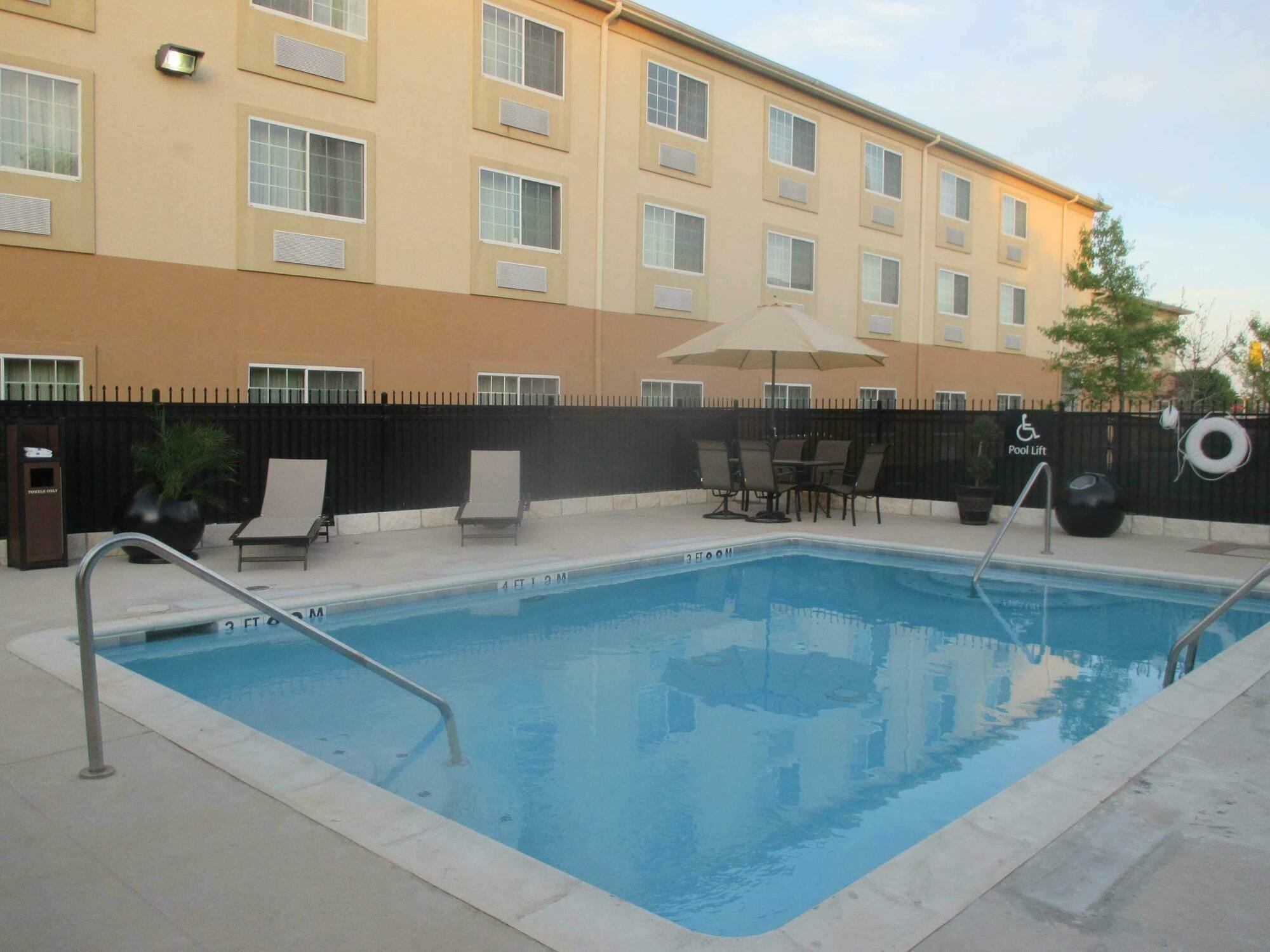 Best Western Harker Heights Killeen Exterior foto